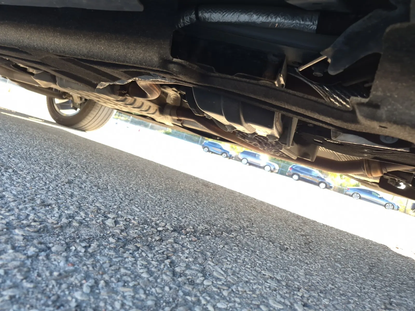 Undercarriage - Passenger Photo