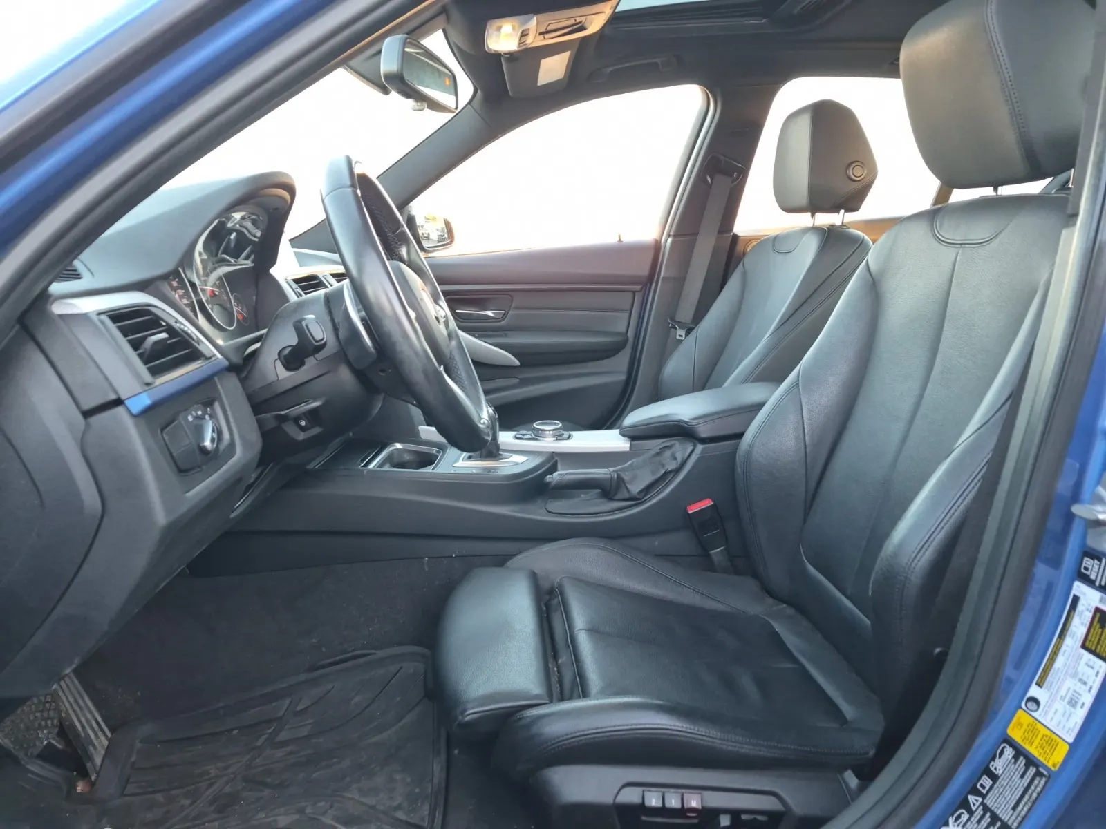Front Interior Photo