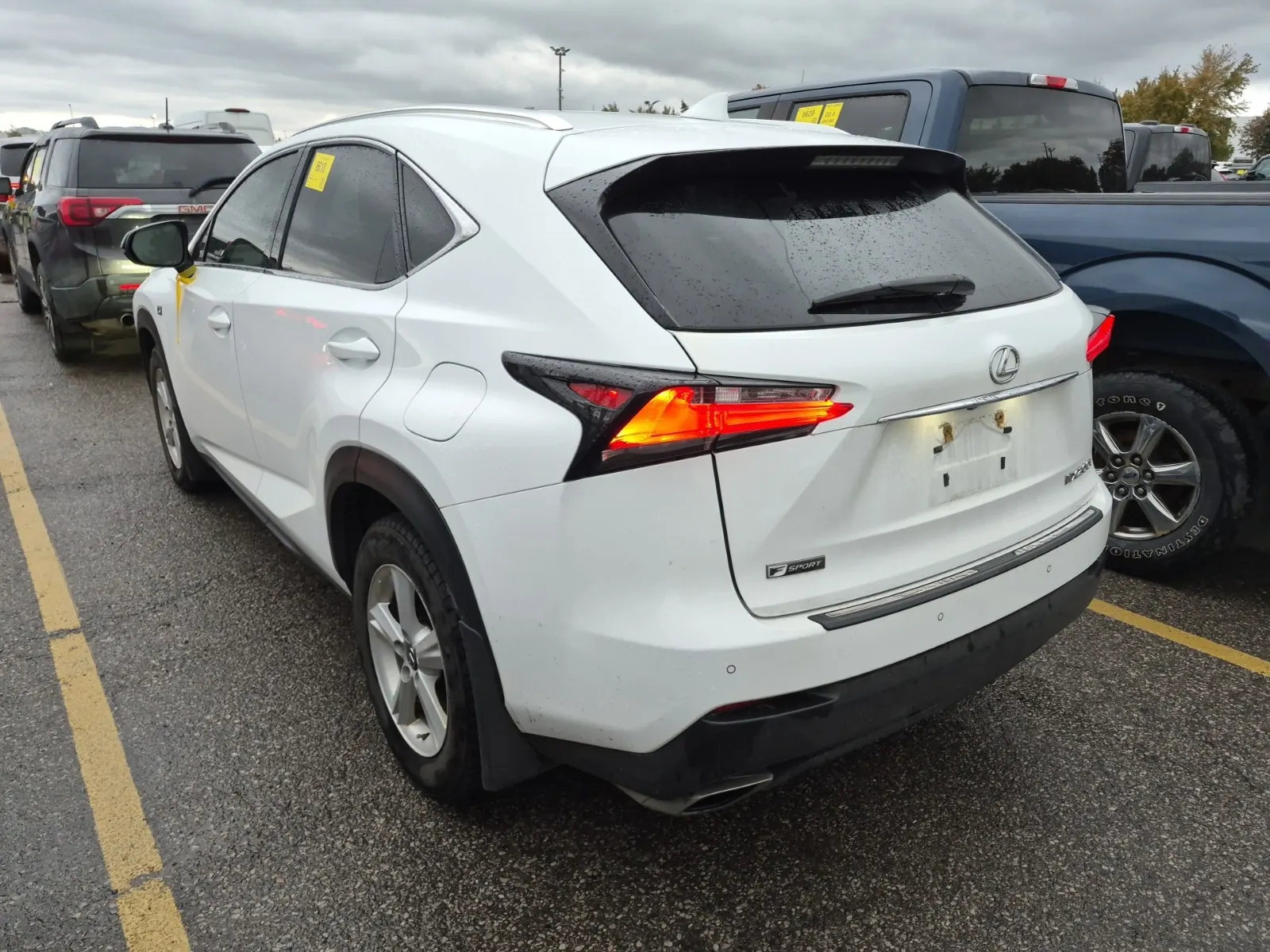 Driver Rear 3/4 Photo