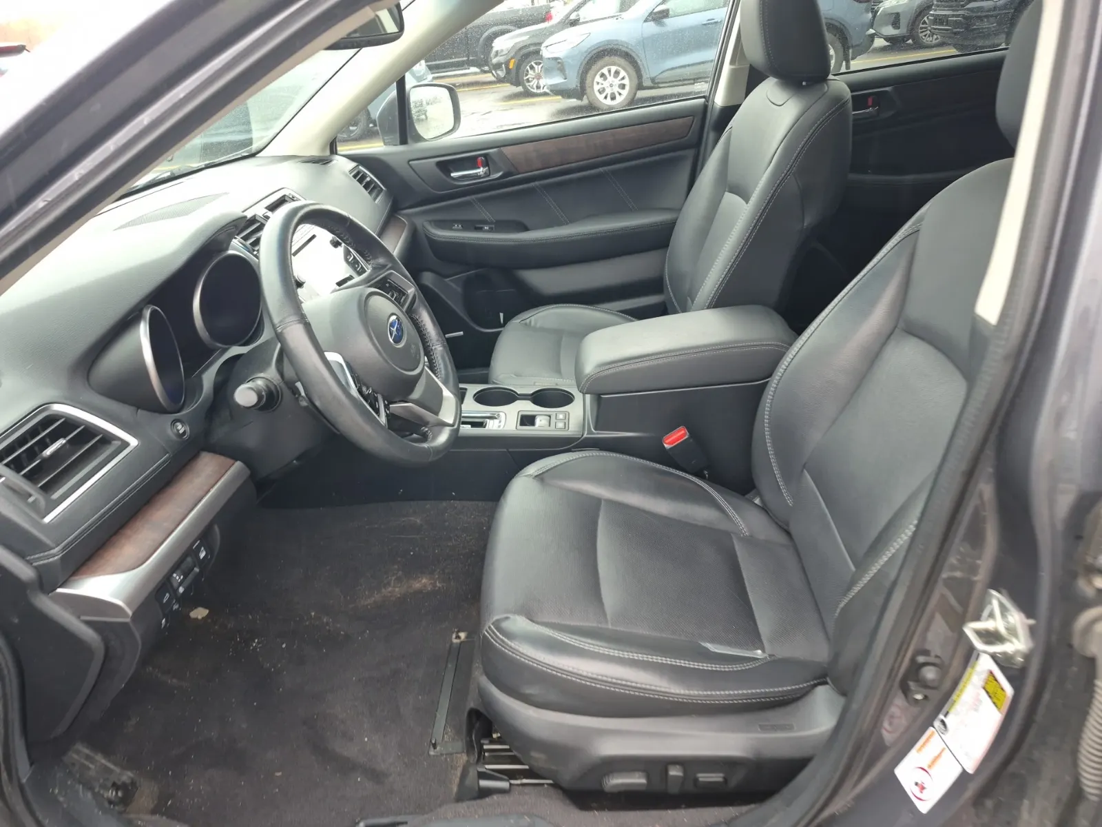 Front Interior Photo
