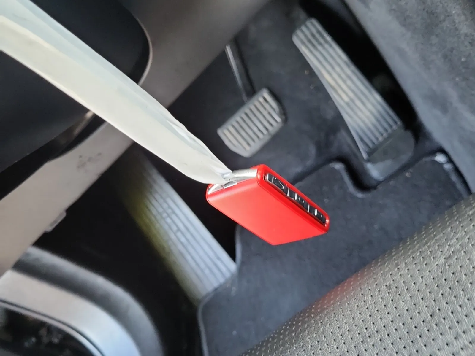 Keys/Fobs/Manual Photo