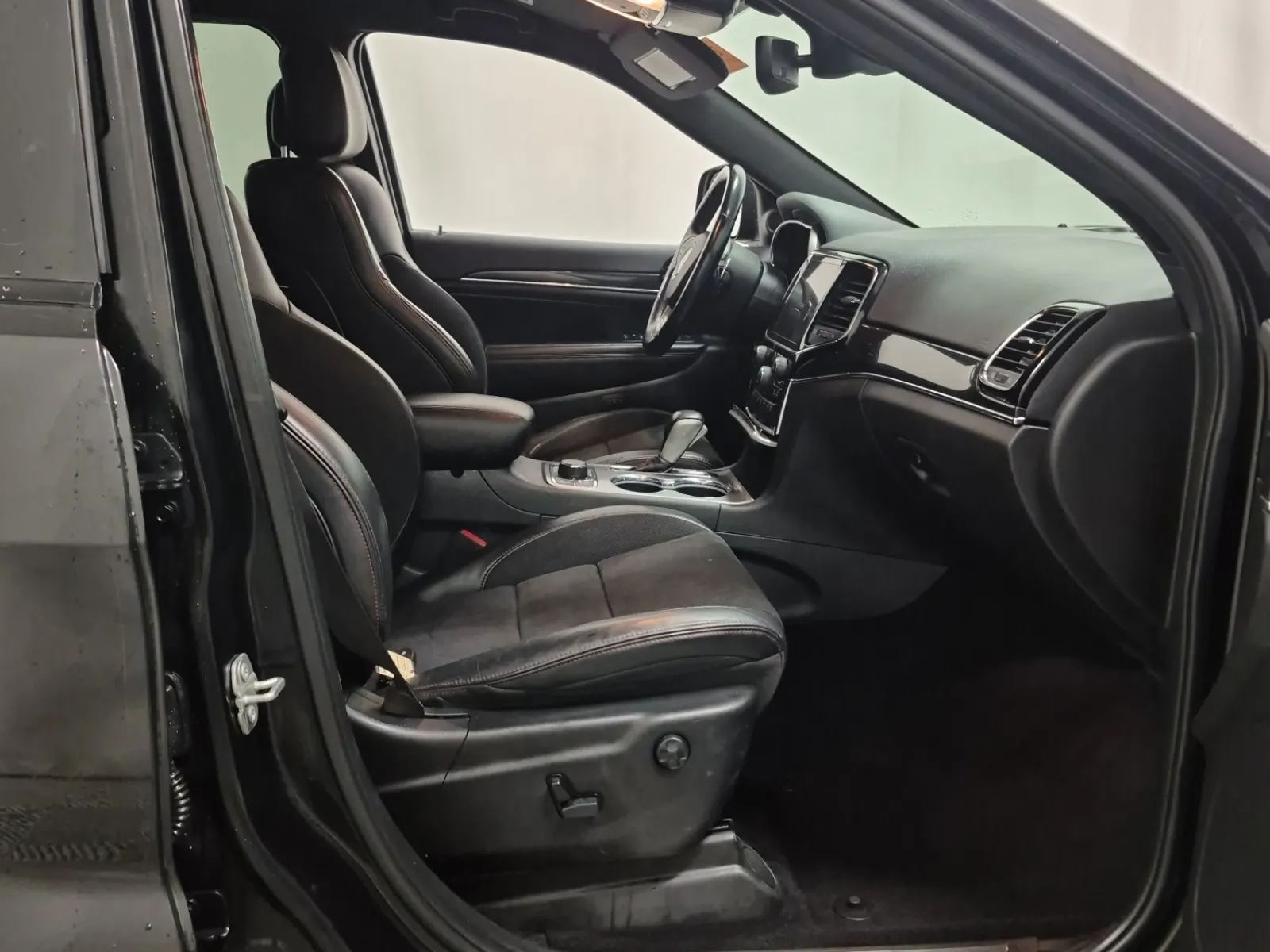 Right Side Interior Photo