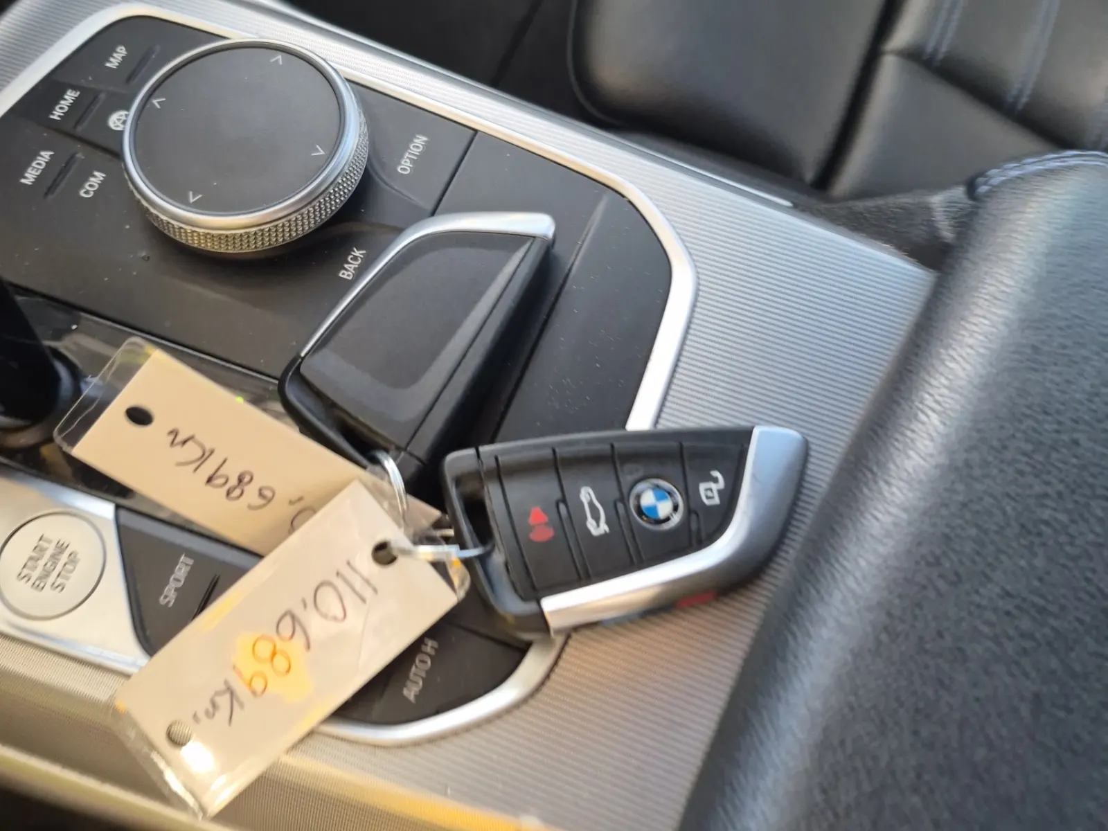 Keys/Fobs/Manual Photo