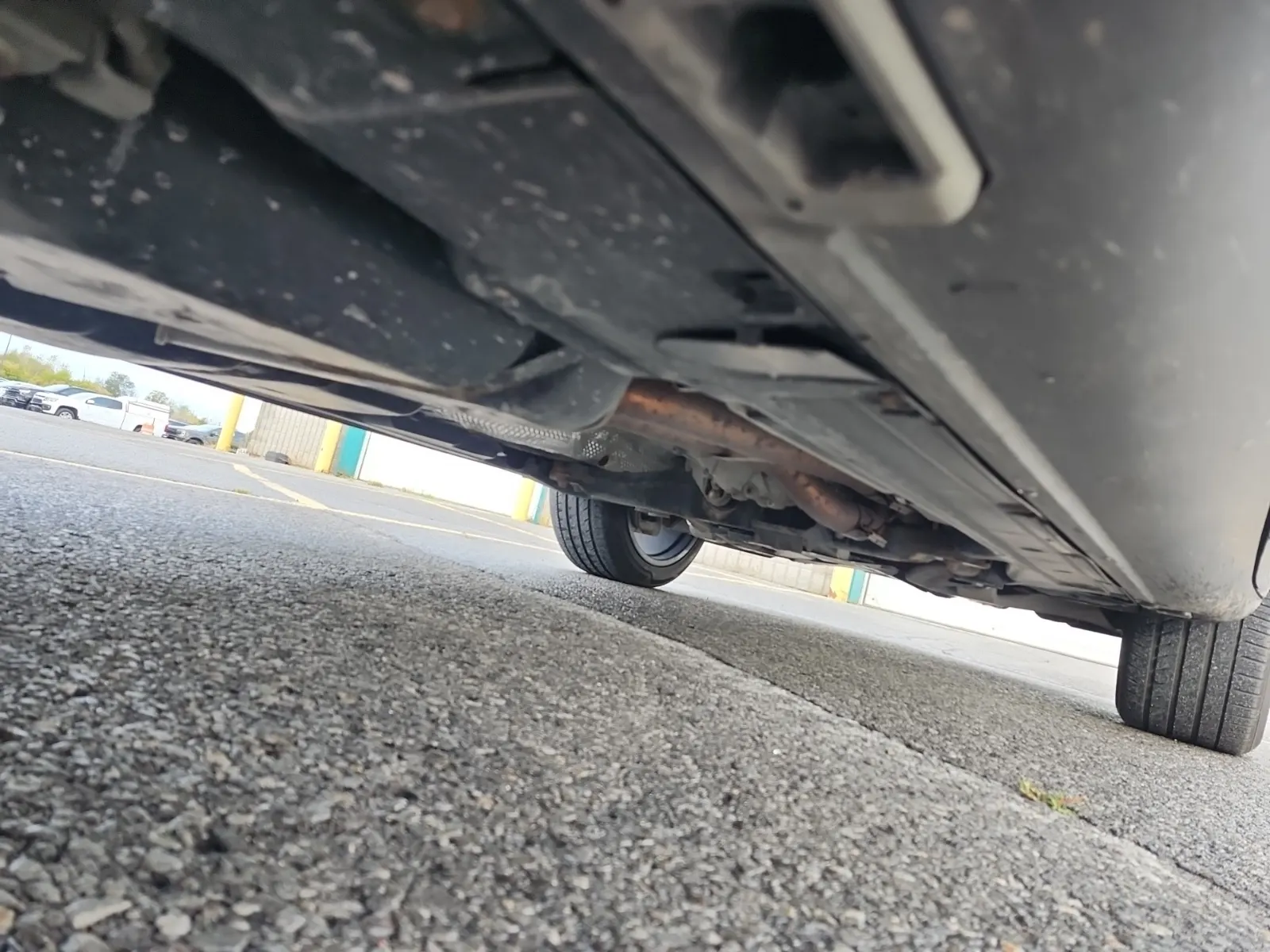 Undercarriage - Passenger Photo