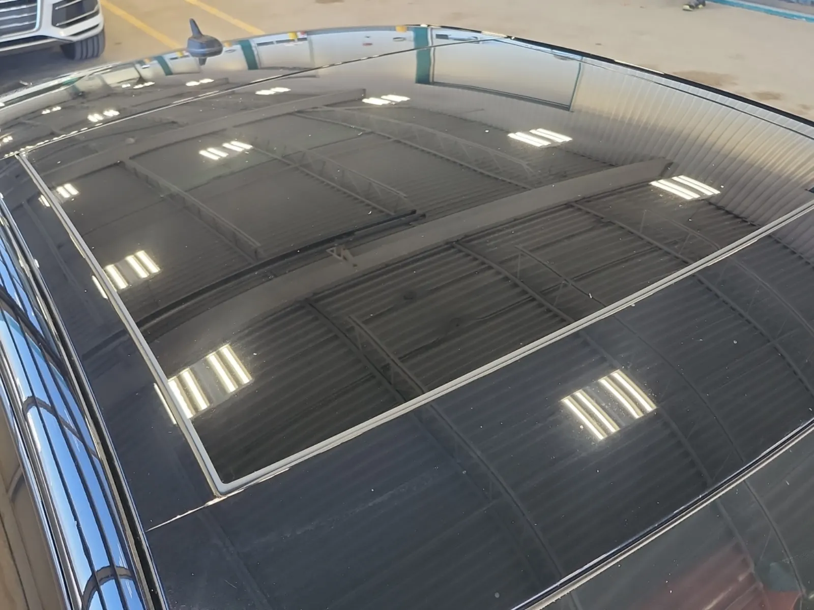 Exterior Roof Photo