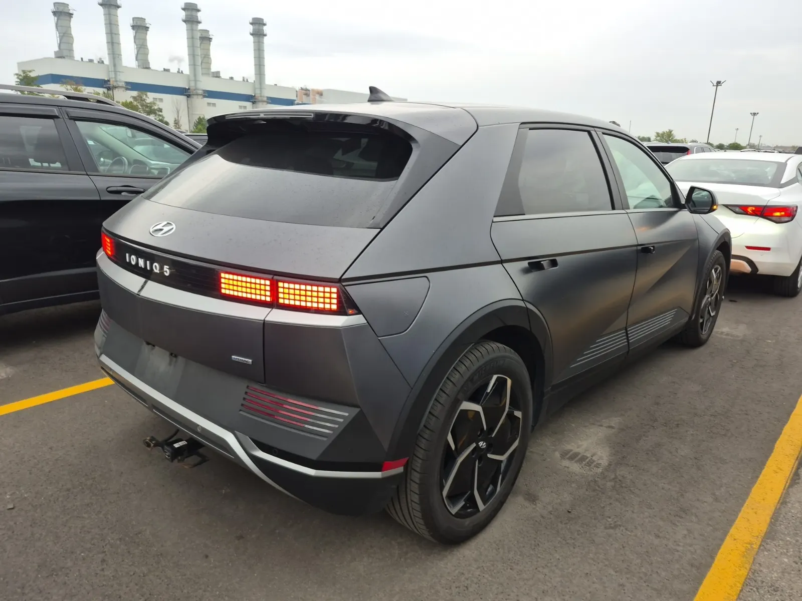 Passenger Rear 3/4 Photo