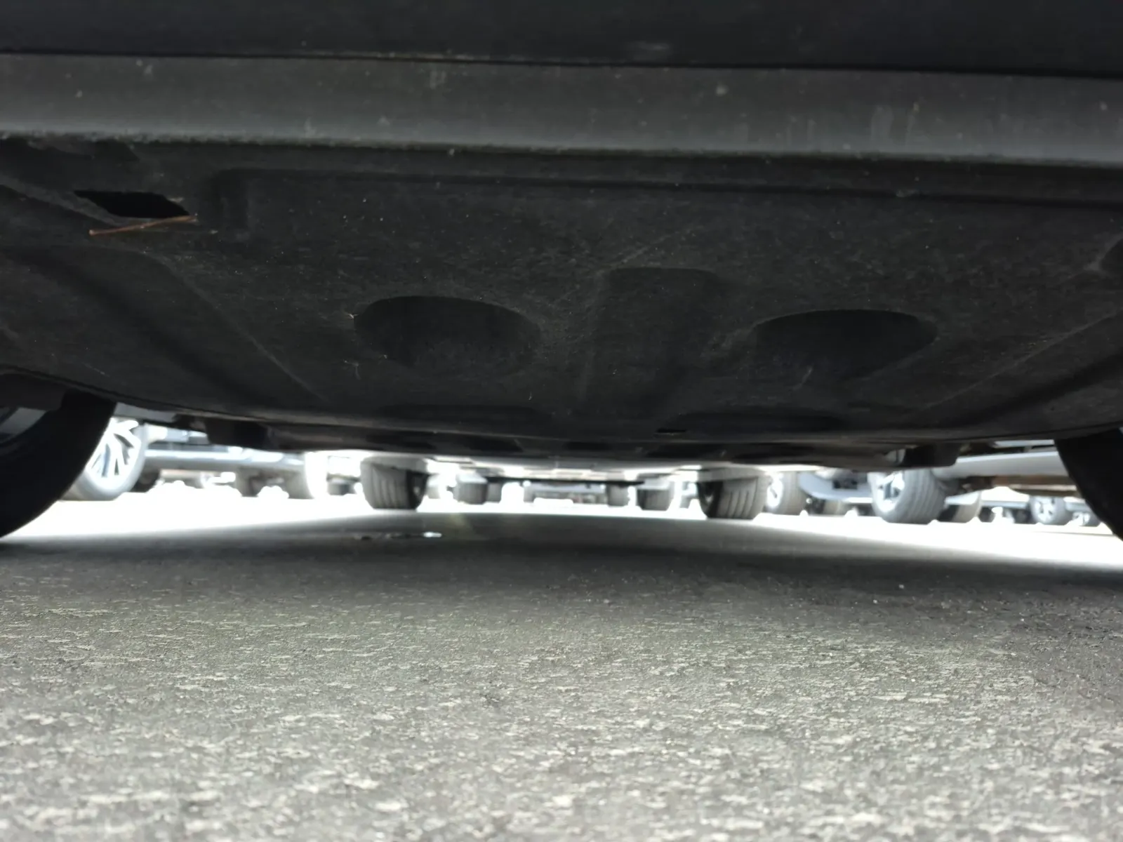 Undercarriage - Front Photo