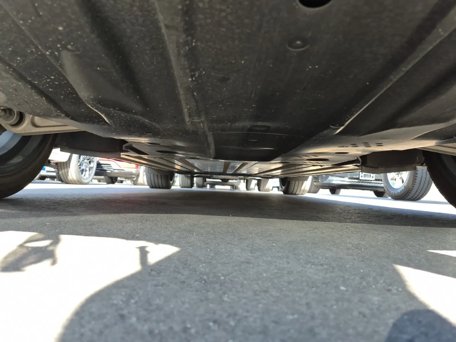 Undercarriage - Front Photo