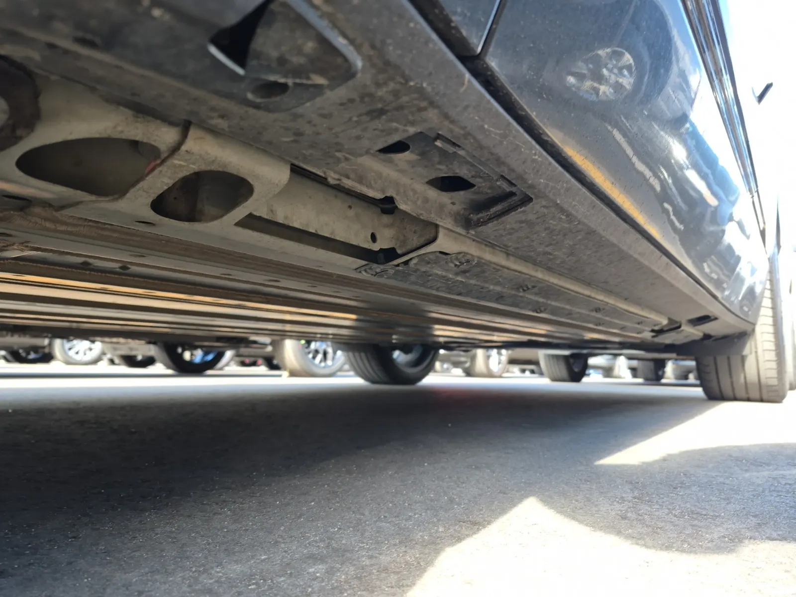 Undercarriage - Driver Photo