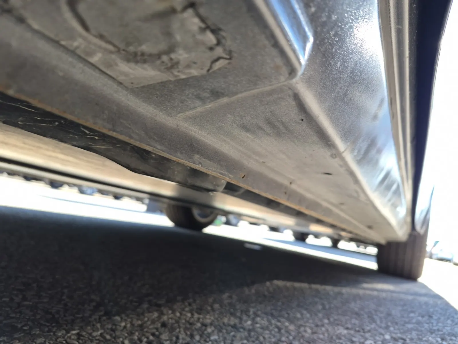 Undercarriage - Passenger Photo