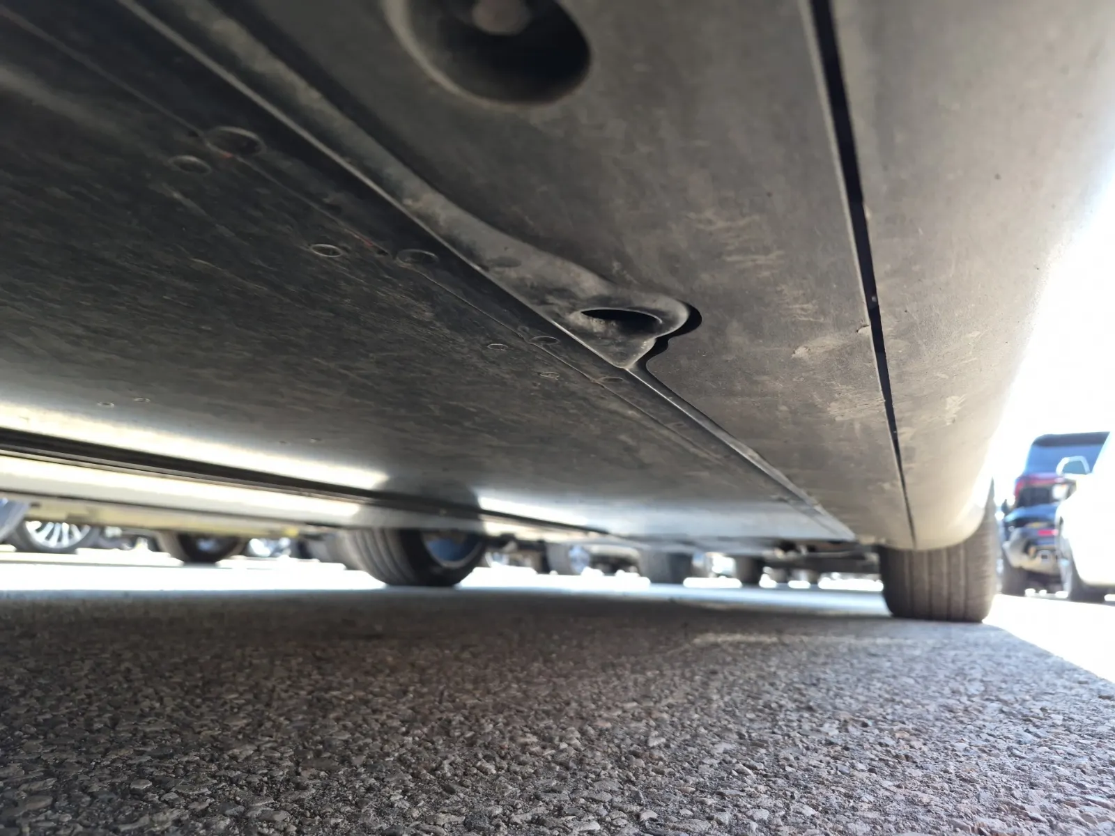 Undercarriage - Passenger Photo