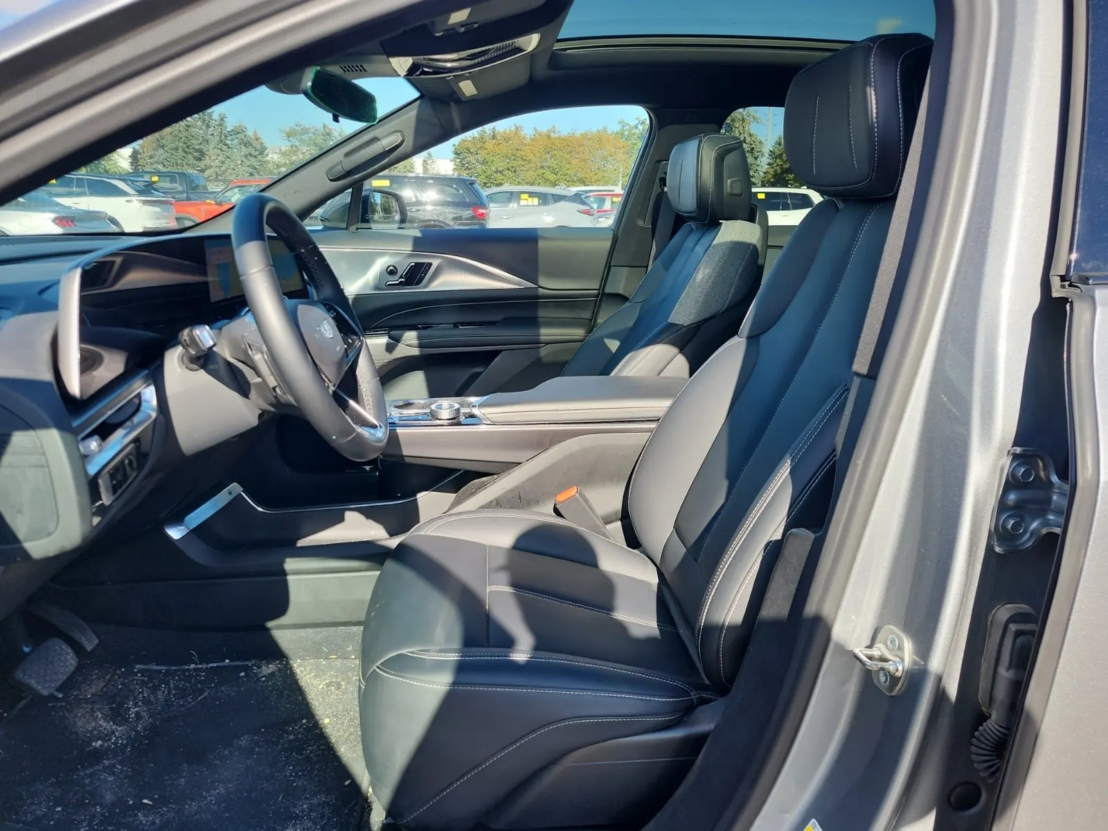 Front Interior Photo