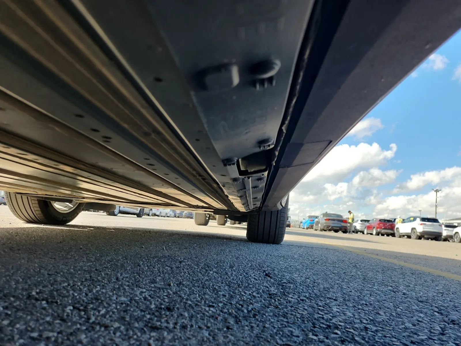 Undercarriage - Passenger Photo