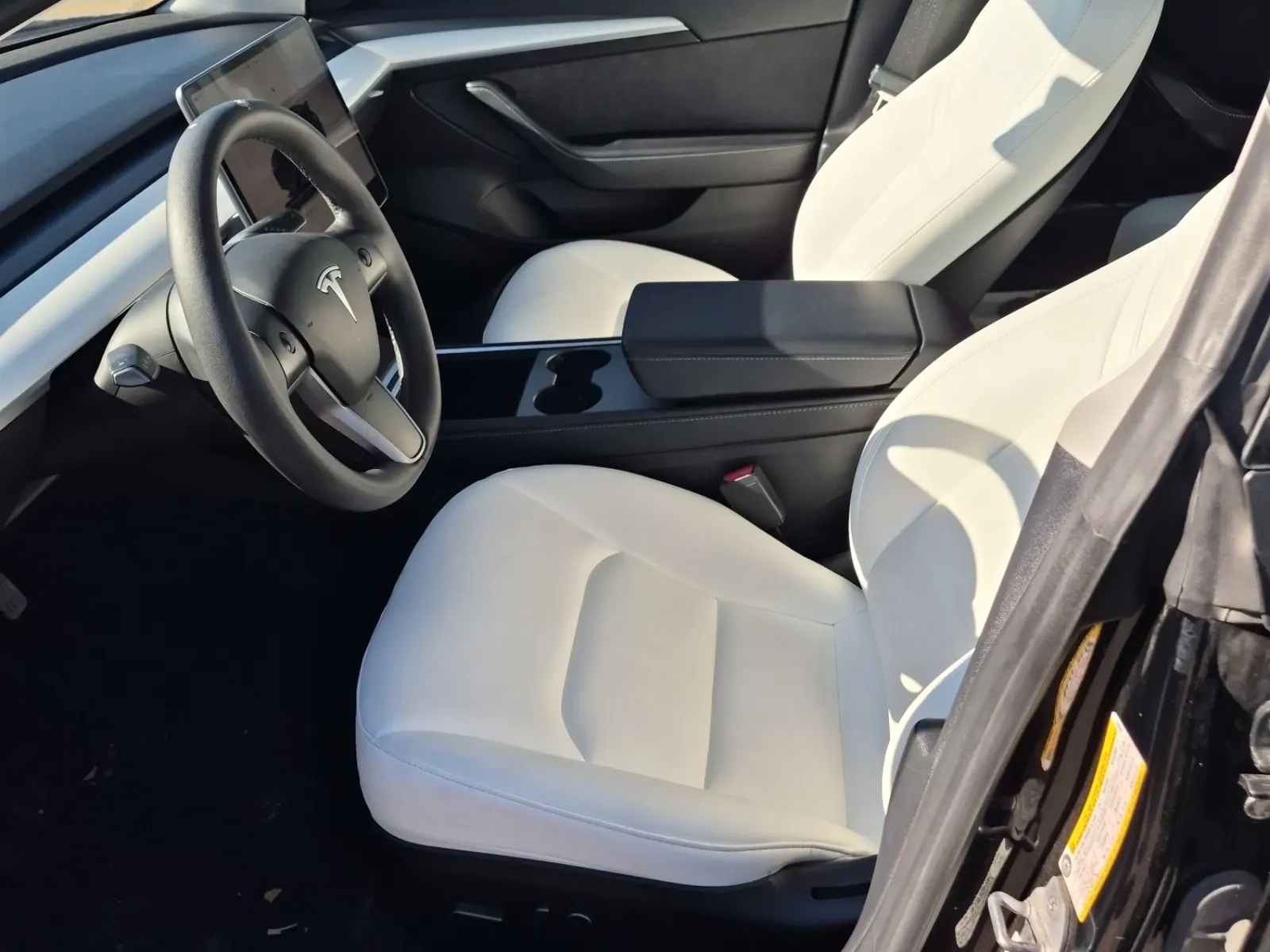Front Interior Photo