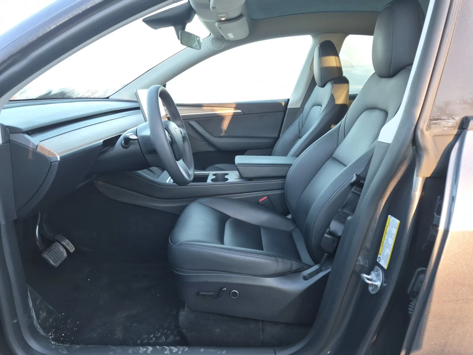 Front Interior Photo