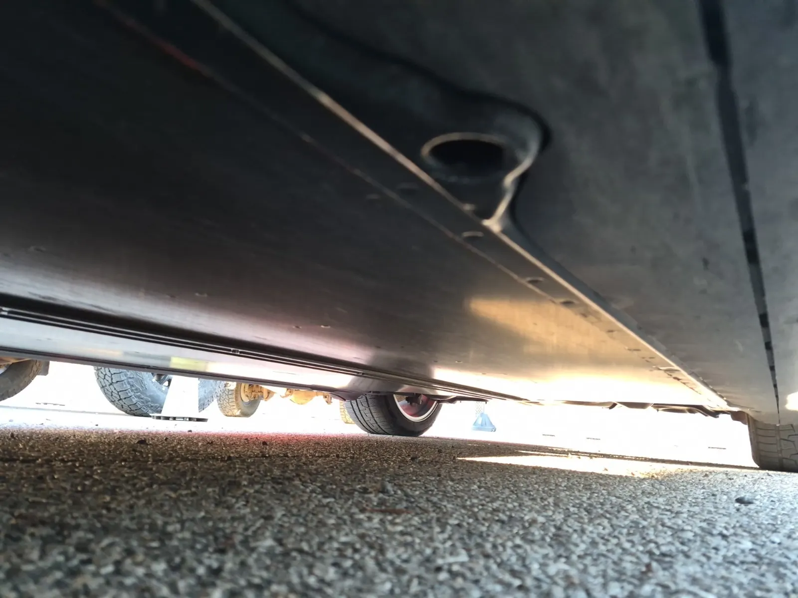Undercarriage - Driver Photo
