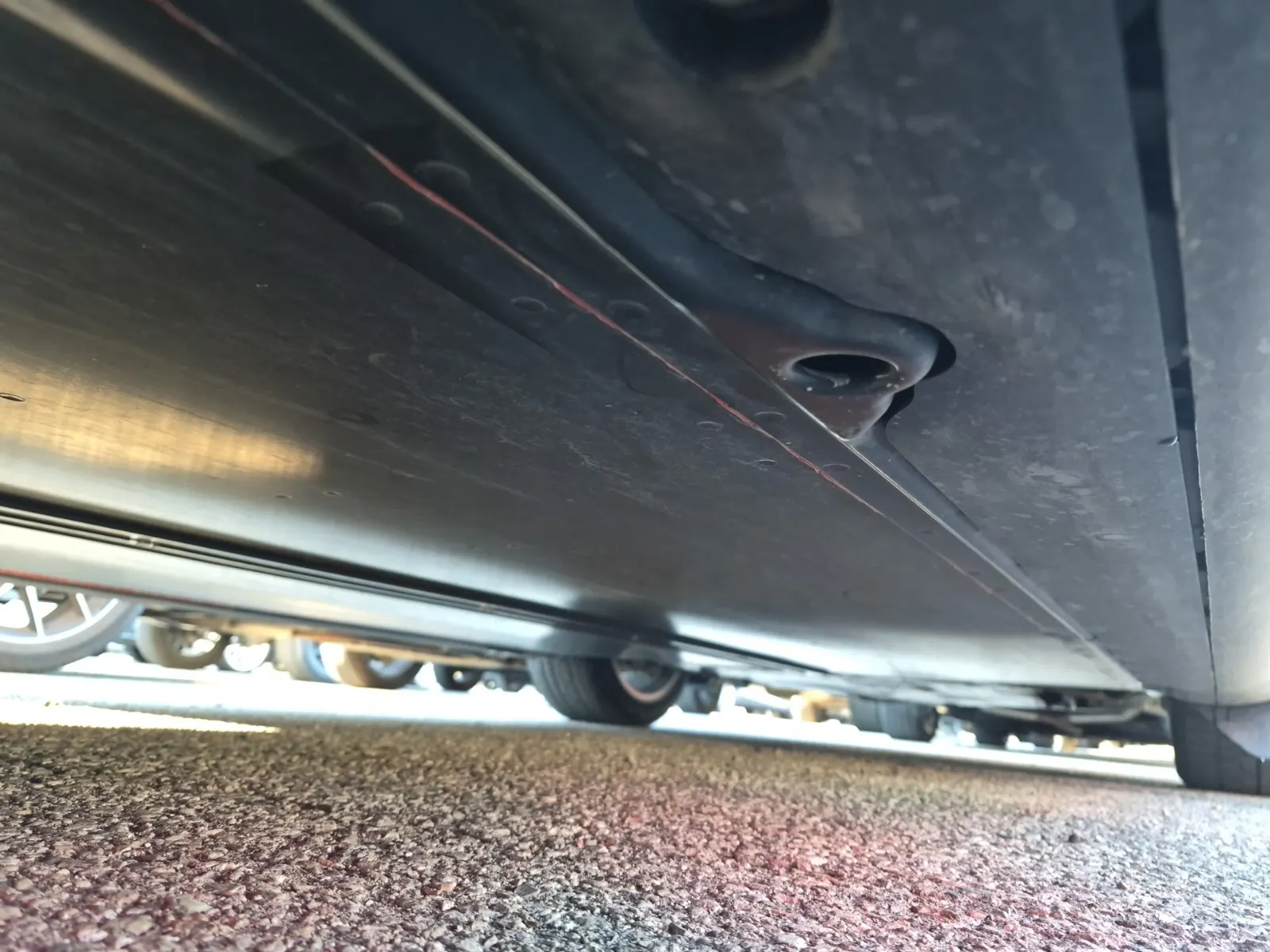 Undercarriage - Passenger Photo