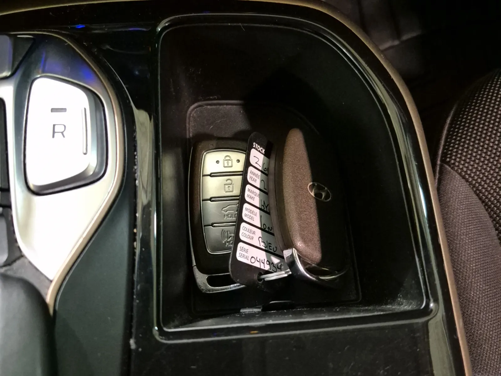 Keys/Fobs/Manual Photo