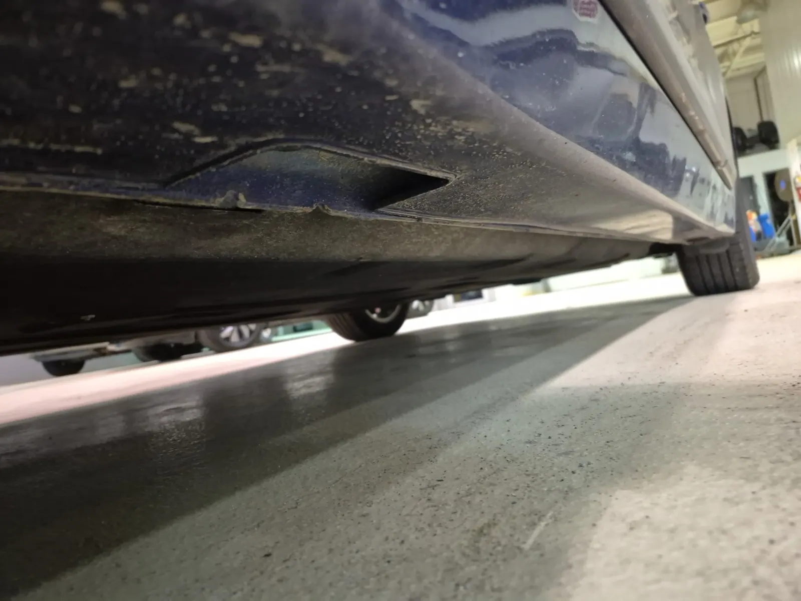 Undercarriage - Driver Photo