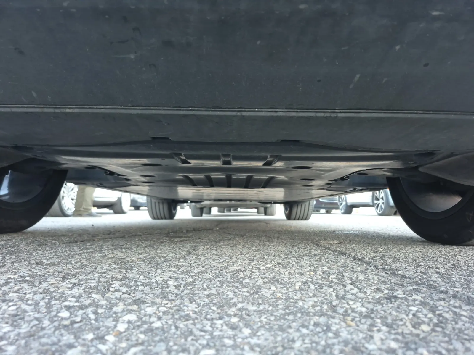 Undercarriage - Front Photo