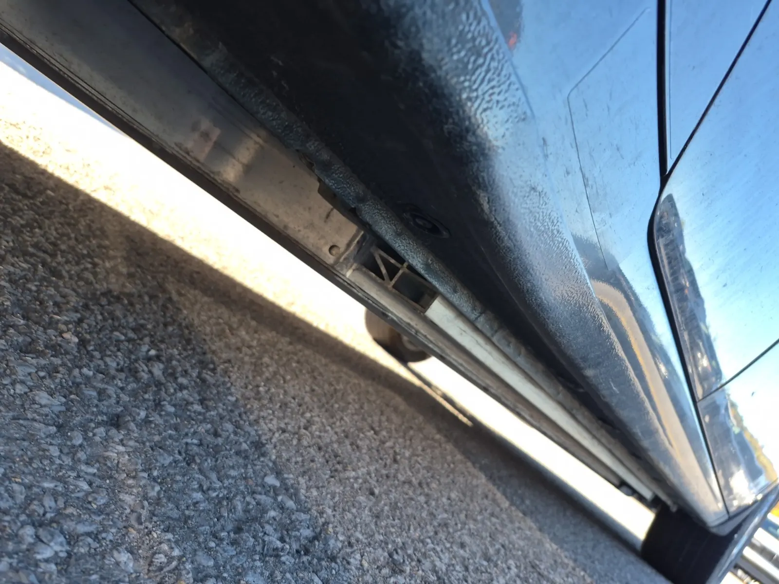 Undercarriage - Passenger Photo