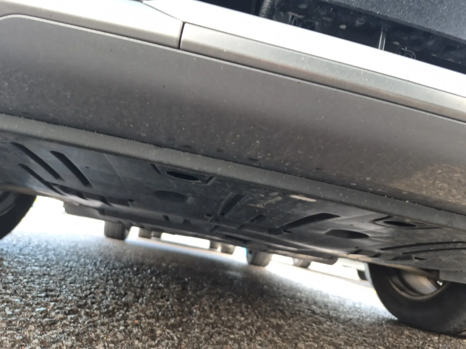Undercarriage - Front Photo