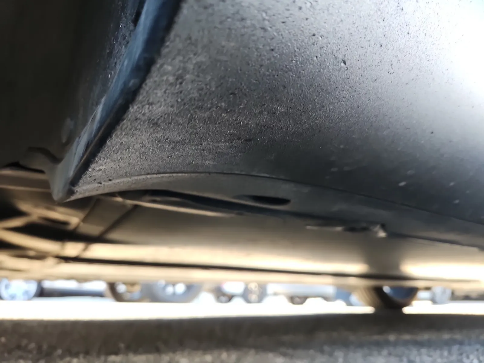 Undercarriage - Passenger Photo