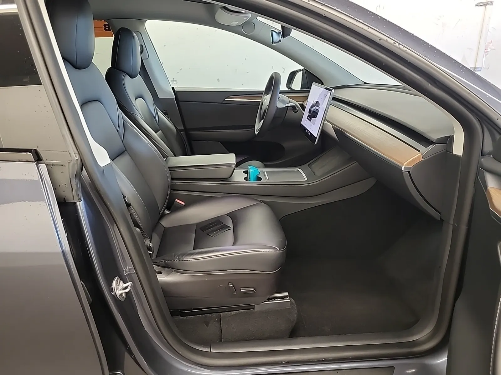 Right Side Interior Photo