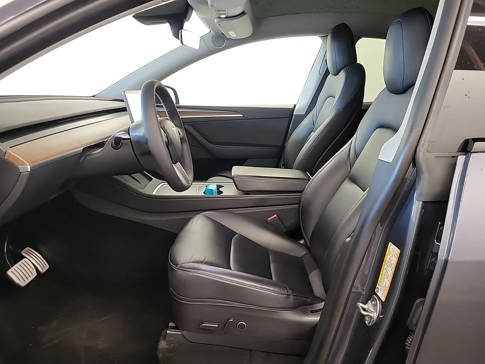 Front Interior Photo
