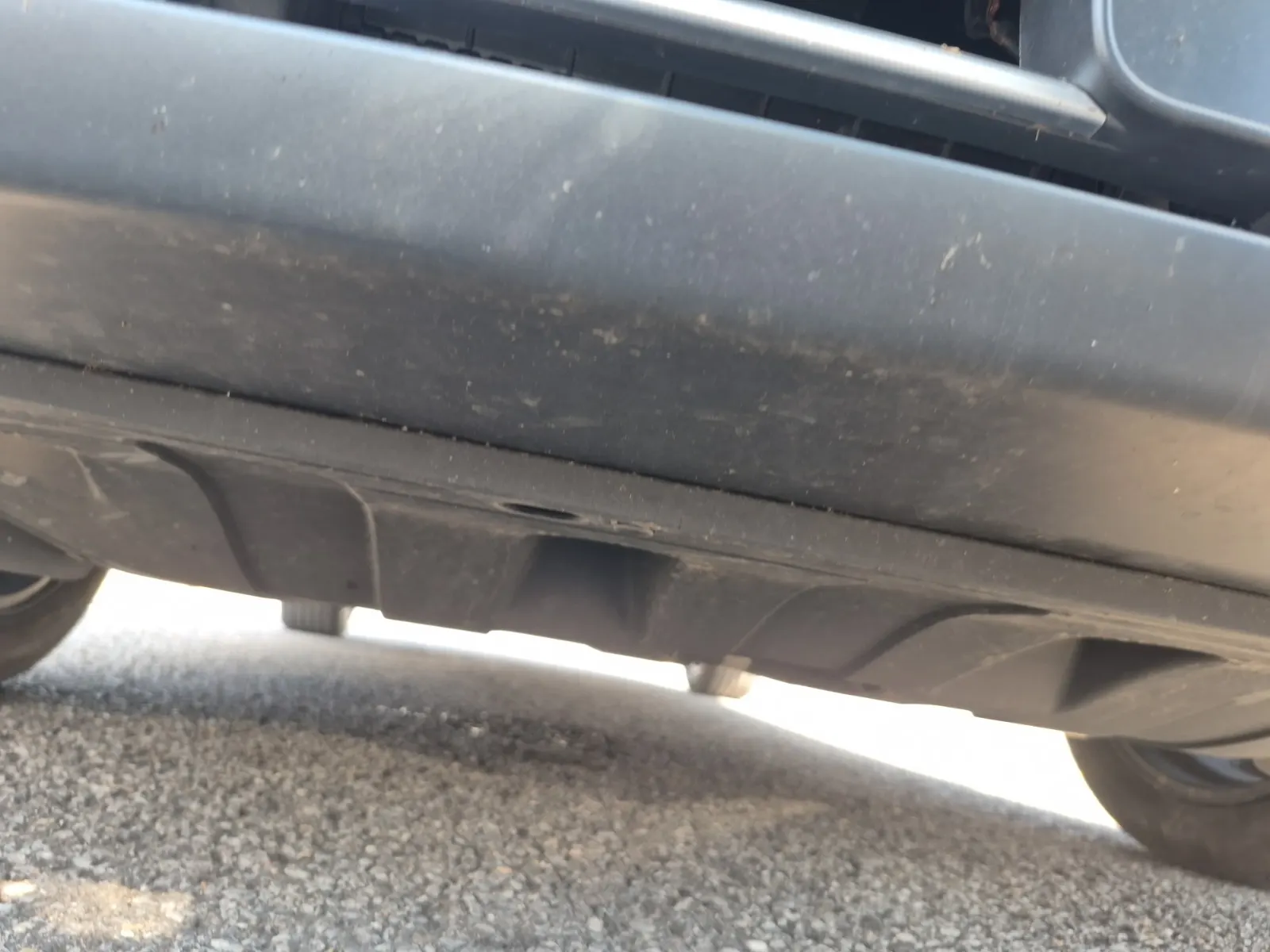 Undercarriage - Front Photo