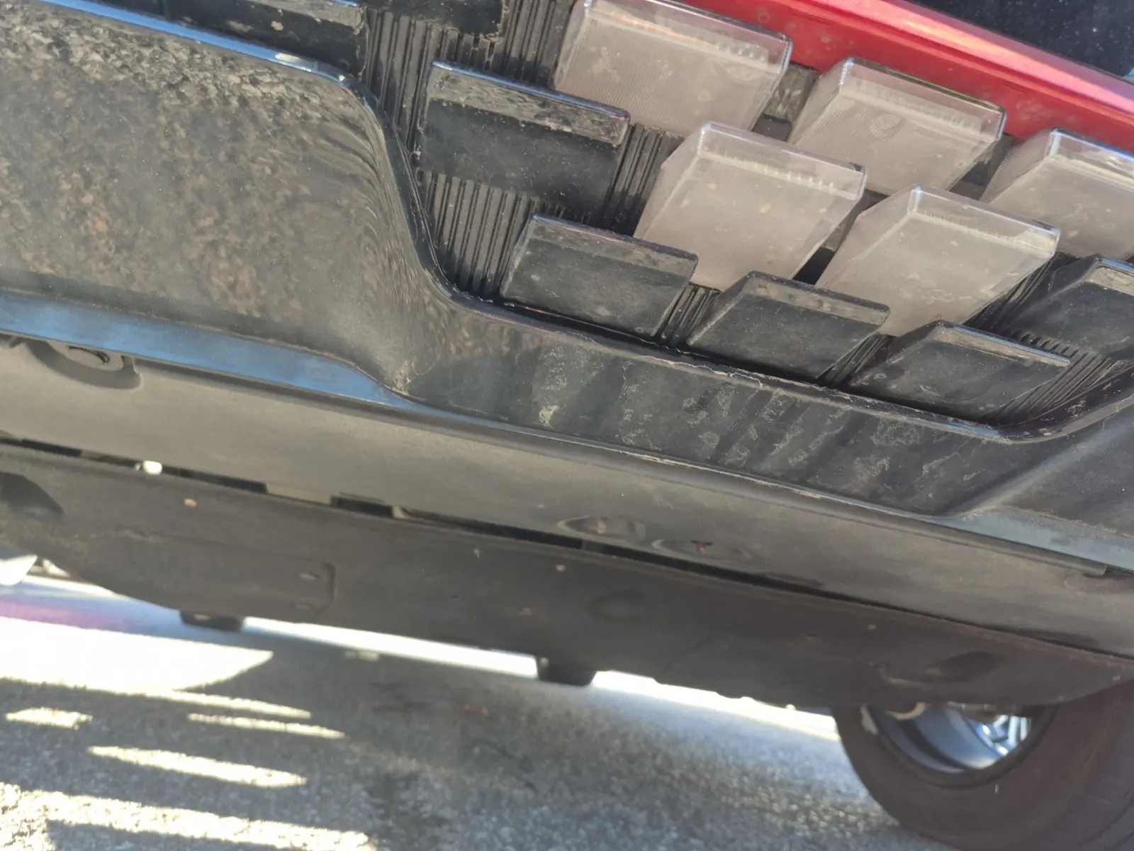 Undercarriage - Rear Photo