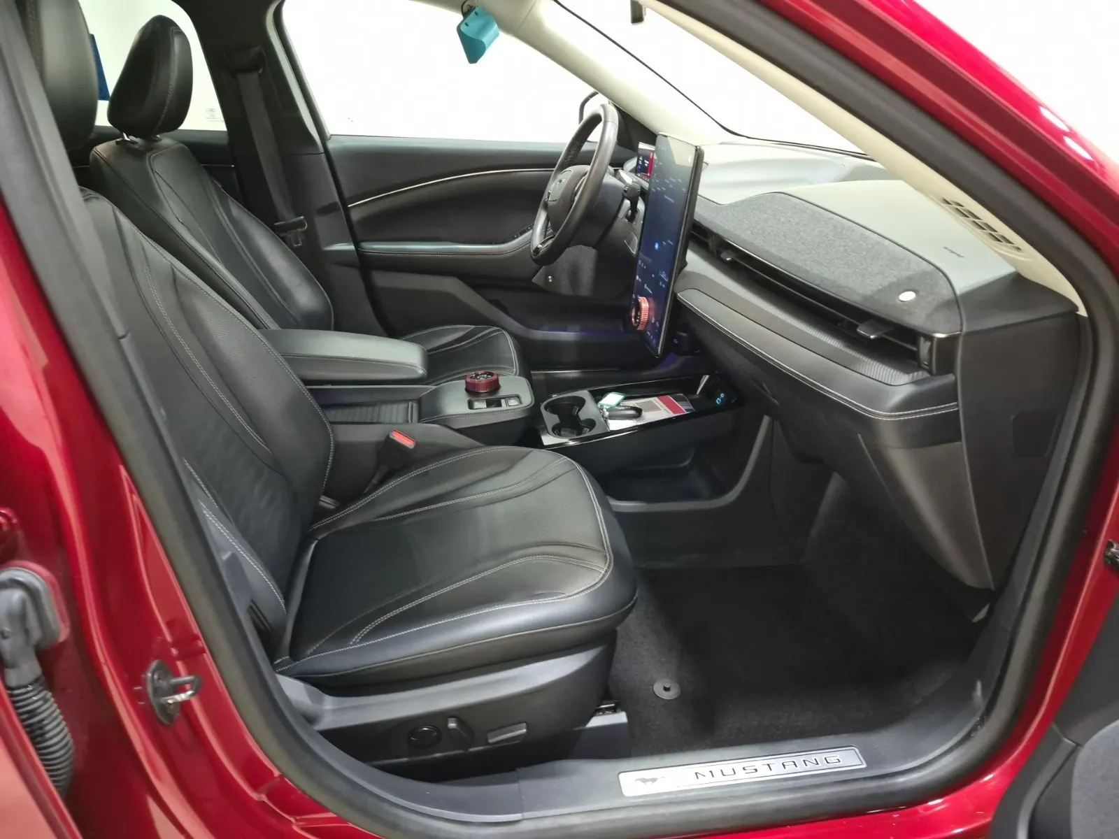 Right Side Interior Photo
