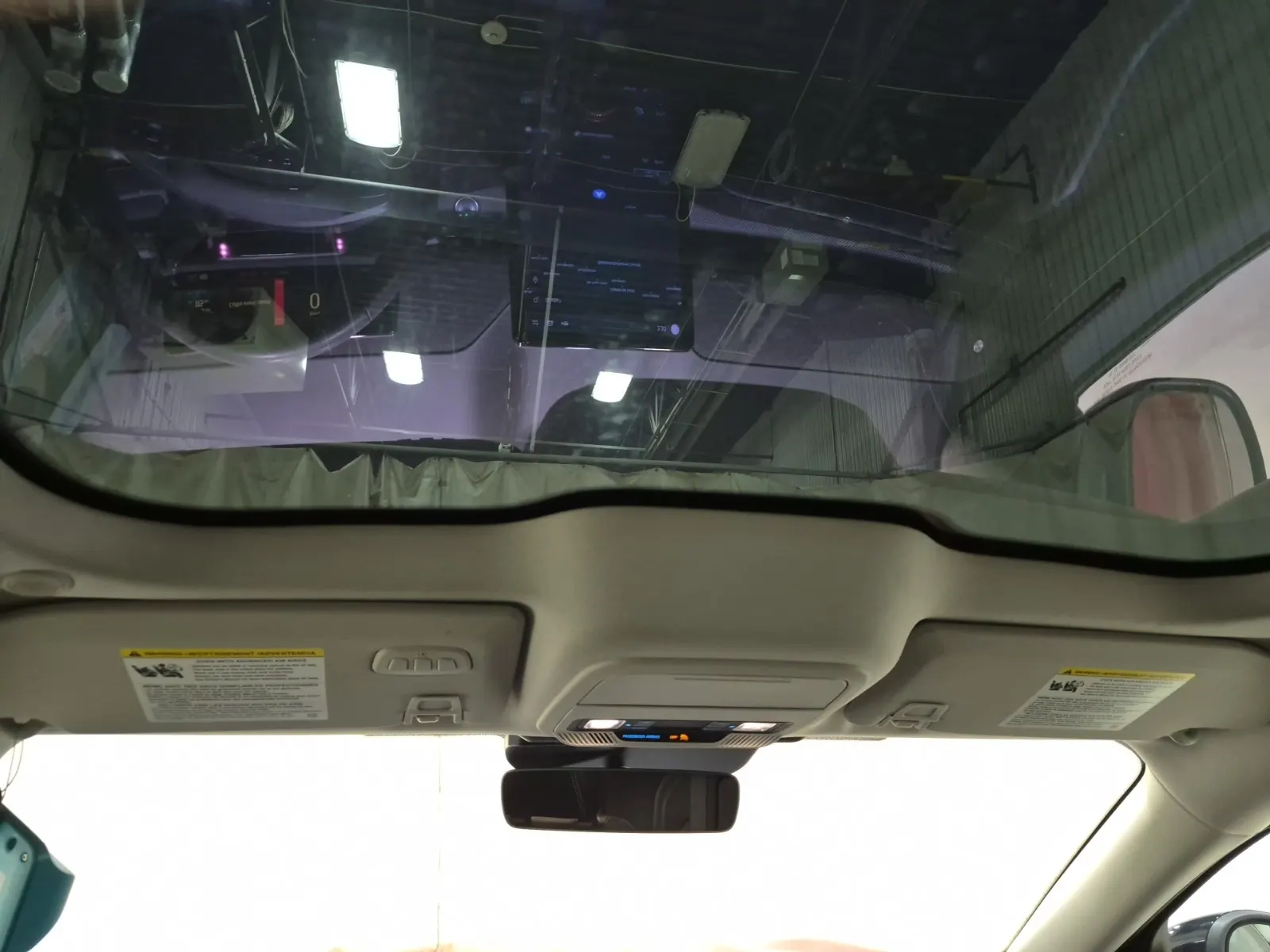 Interior Roof Photo