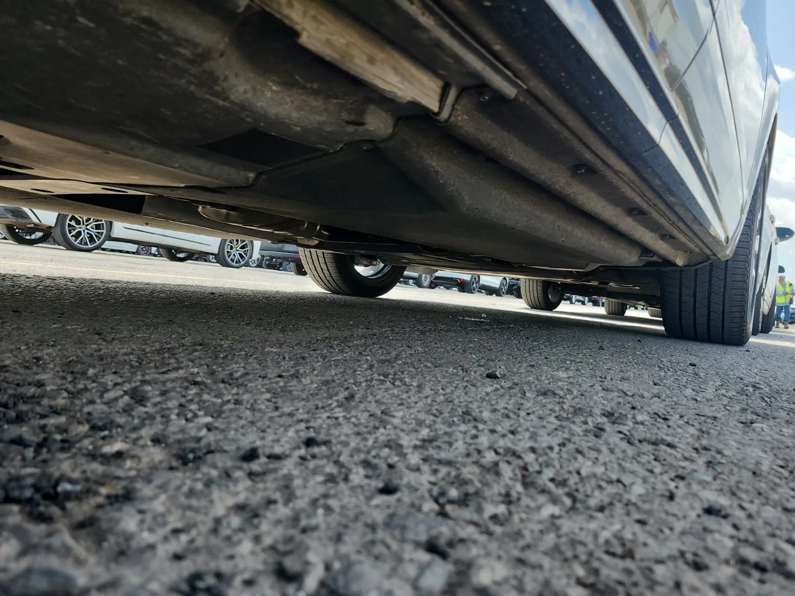 Undercarriage - Passenger Photo
