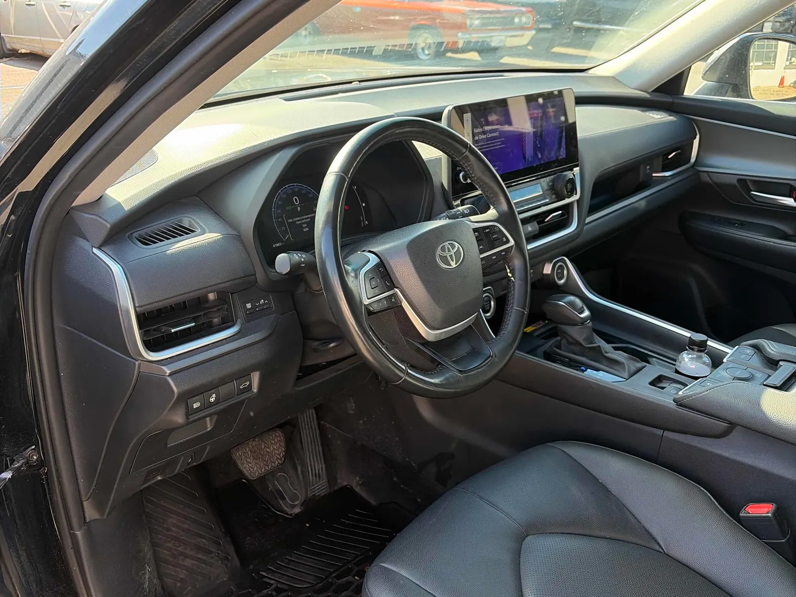 Interior driver side