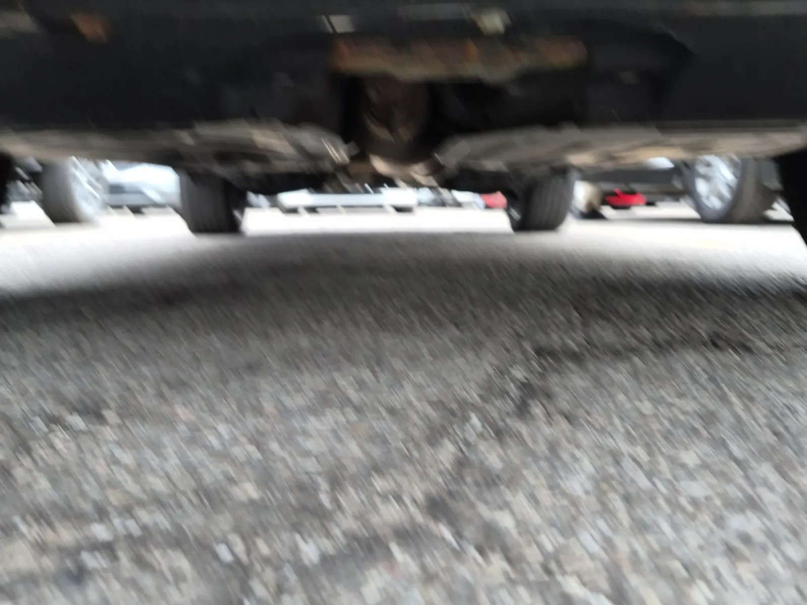 Undercarriage - Front Photo