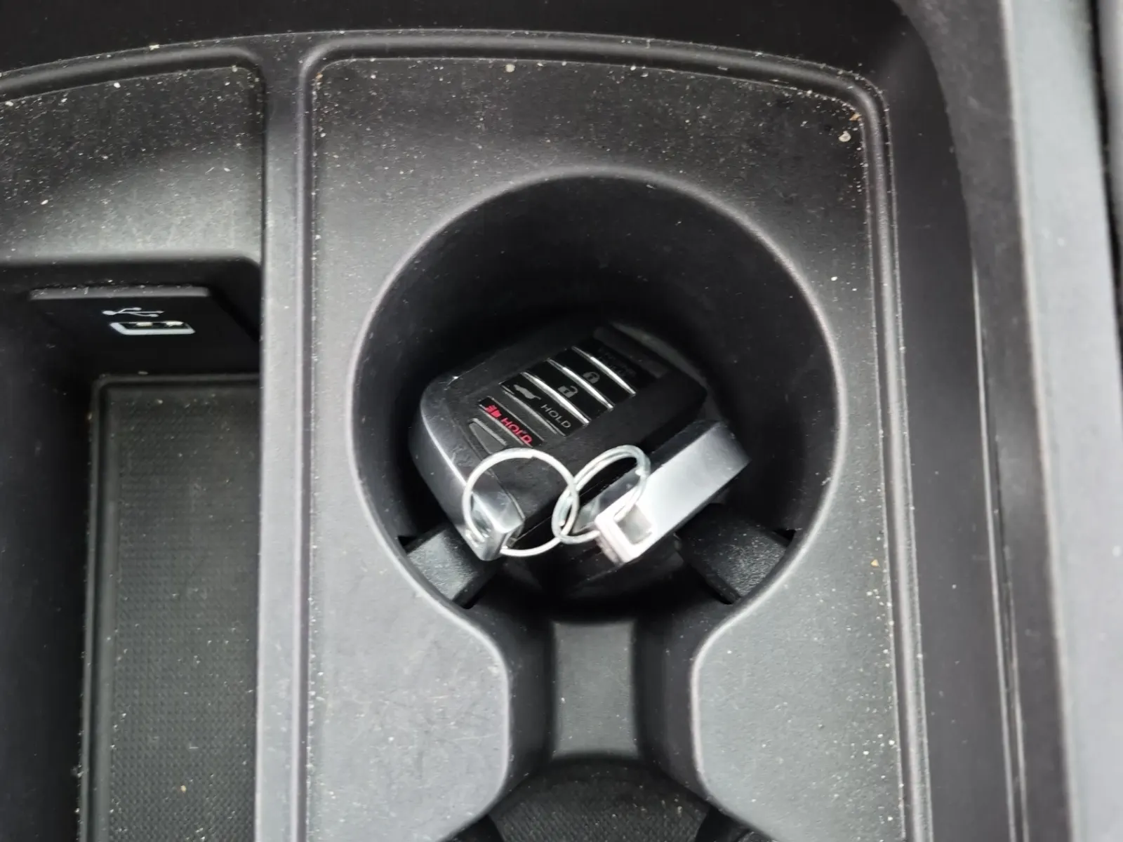 Keys/Fobs/Manual Photo