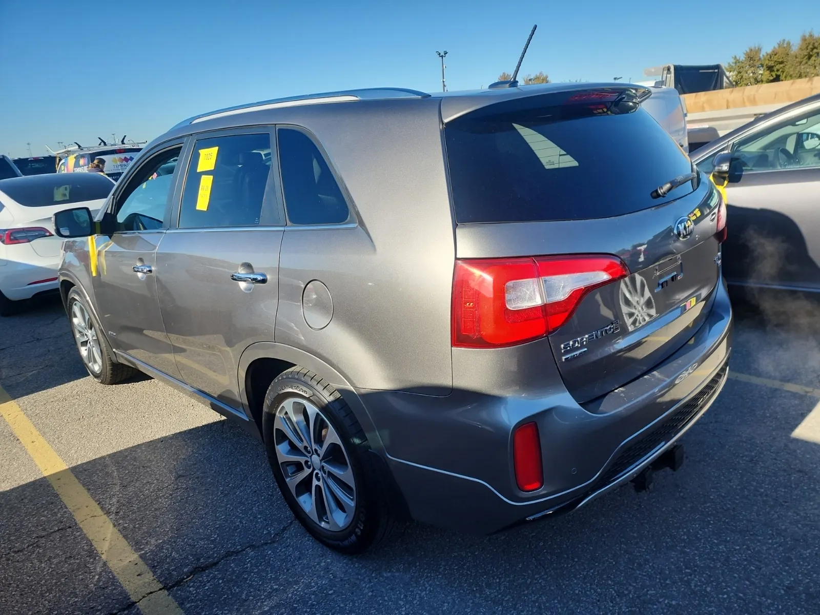Driver Rear 3/4 Photo