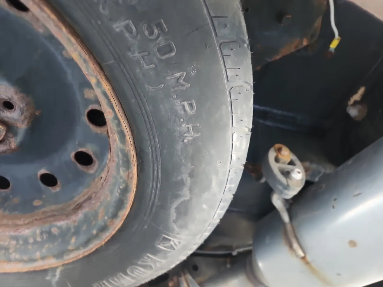 Spare Tire & Wheel Photo
