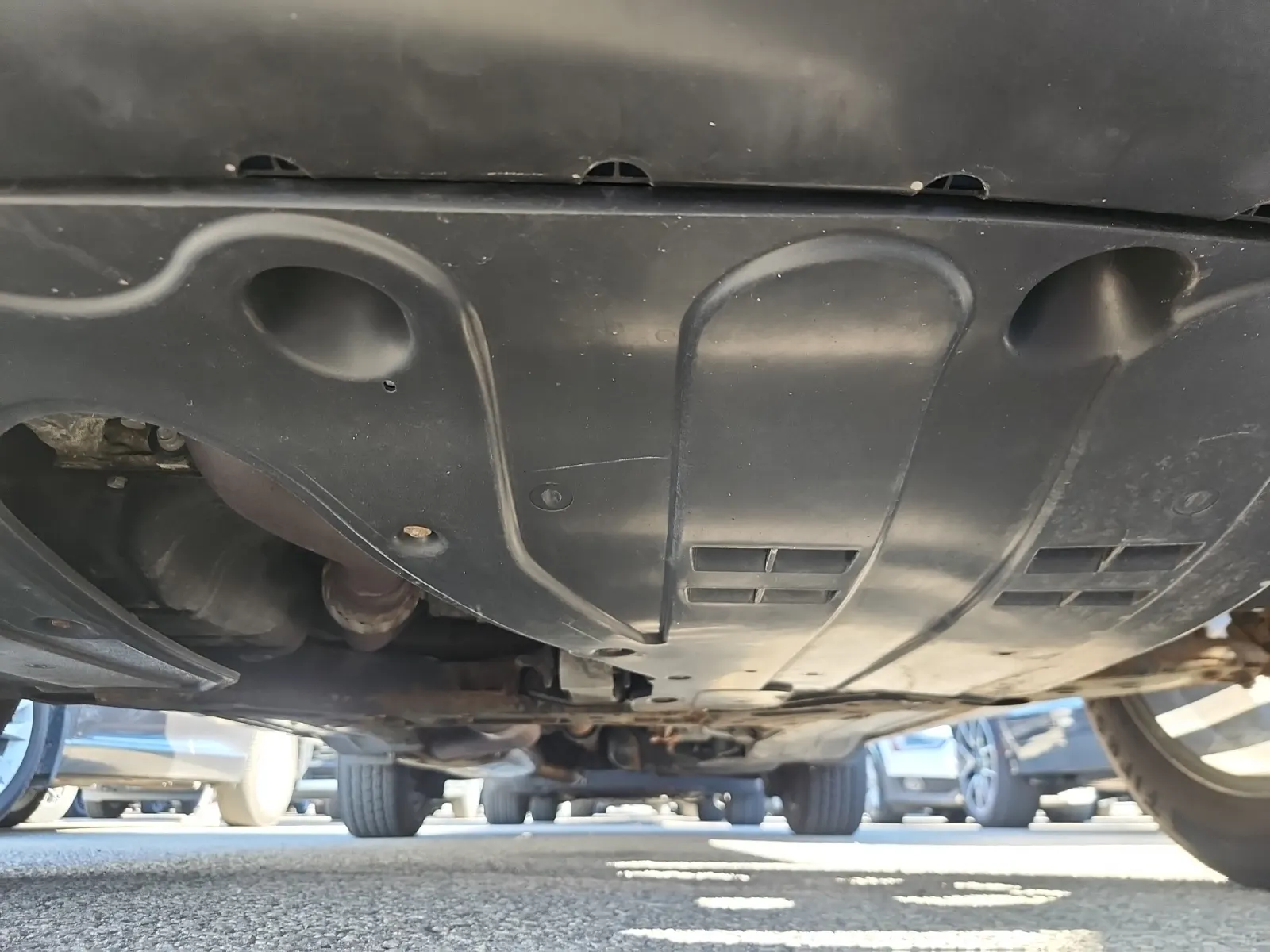 Undercarriage - Front Photo