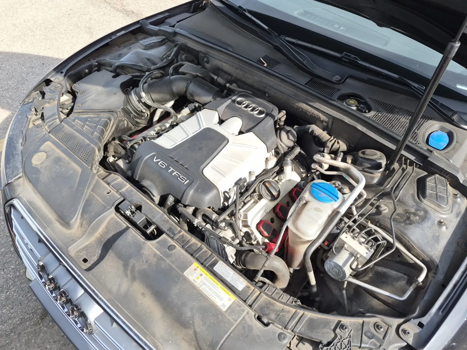 Engine Photo