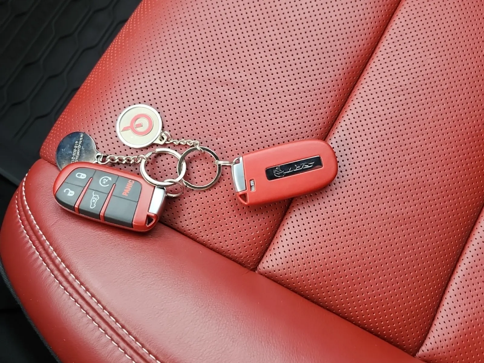 Keys/Fobs/Manual Photo