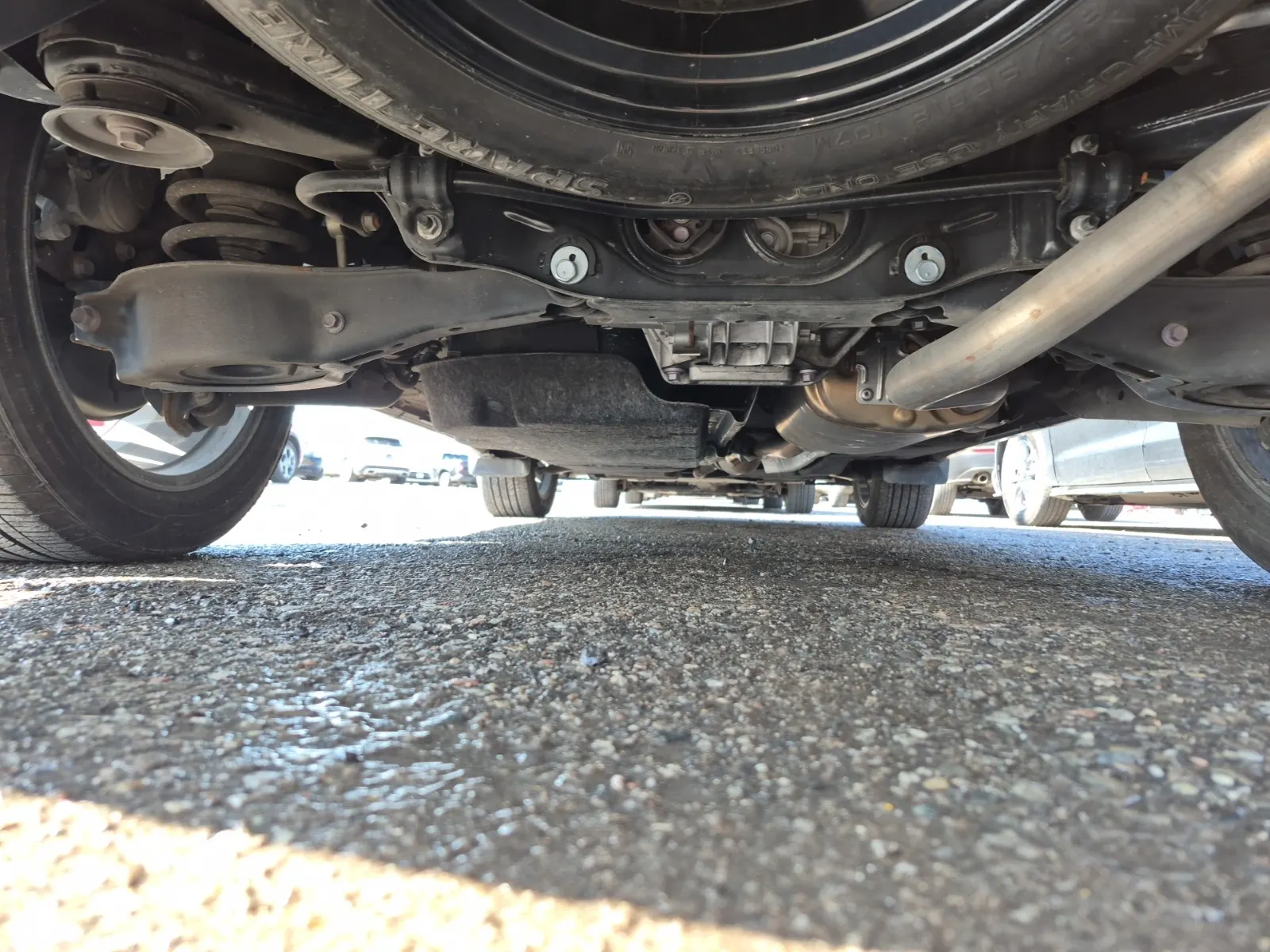 Undercarriage - Rear Photo