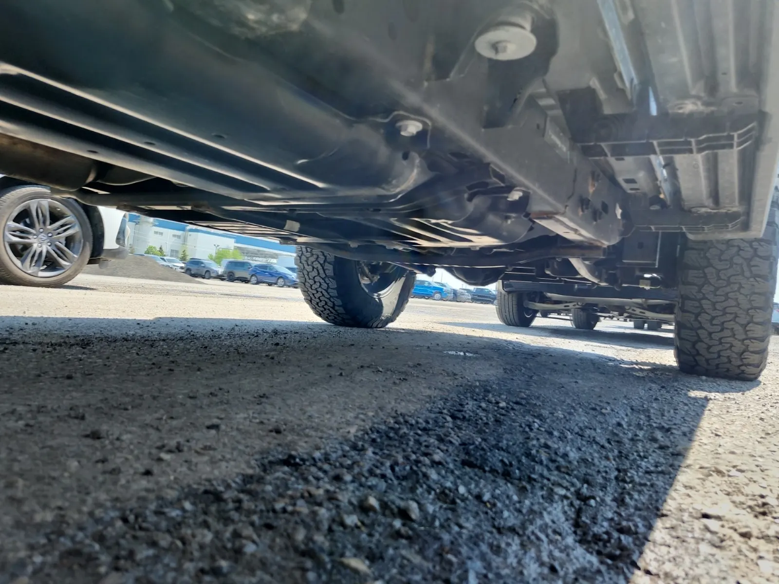Undercarriage - Passenger Photo
