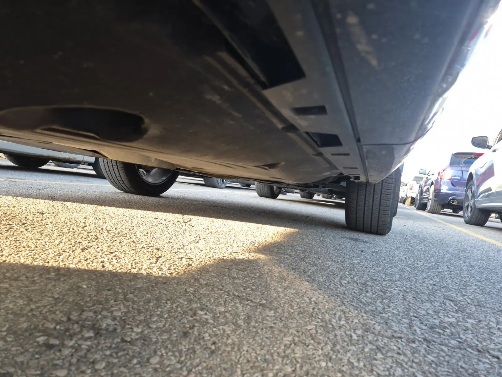 Undercarriage - Passenger Photo