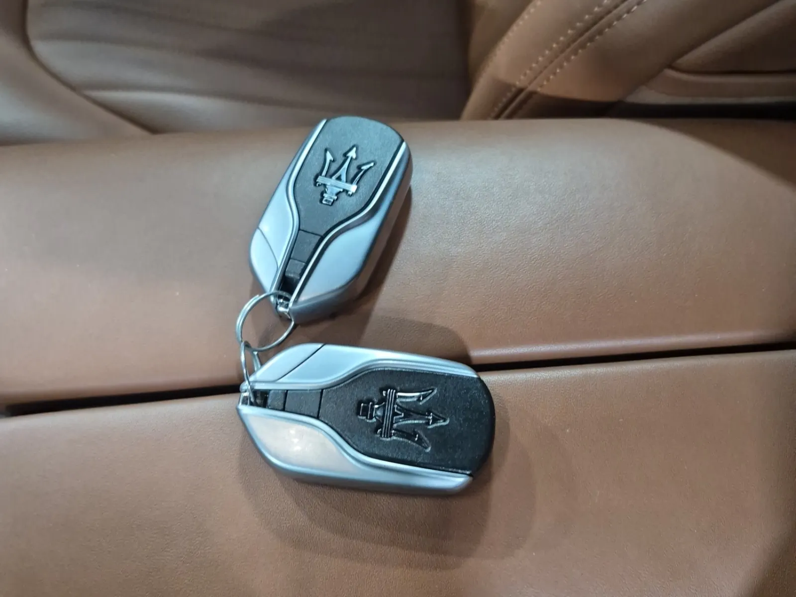 Keys/Fobs/Manual Photo
