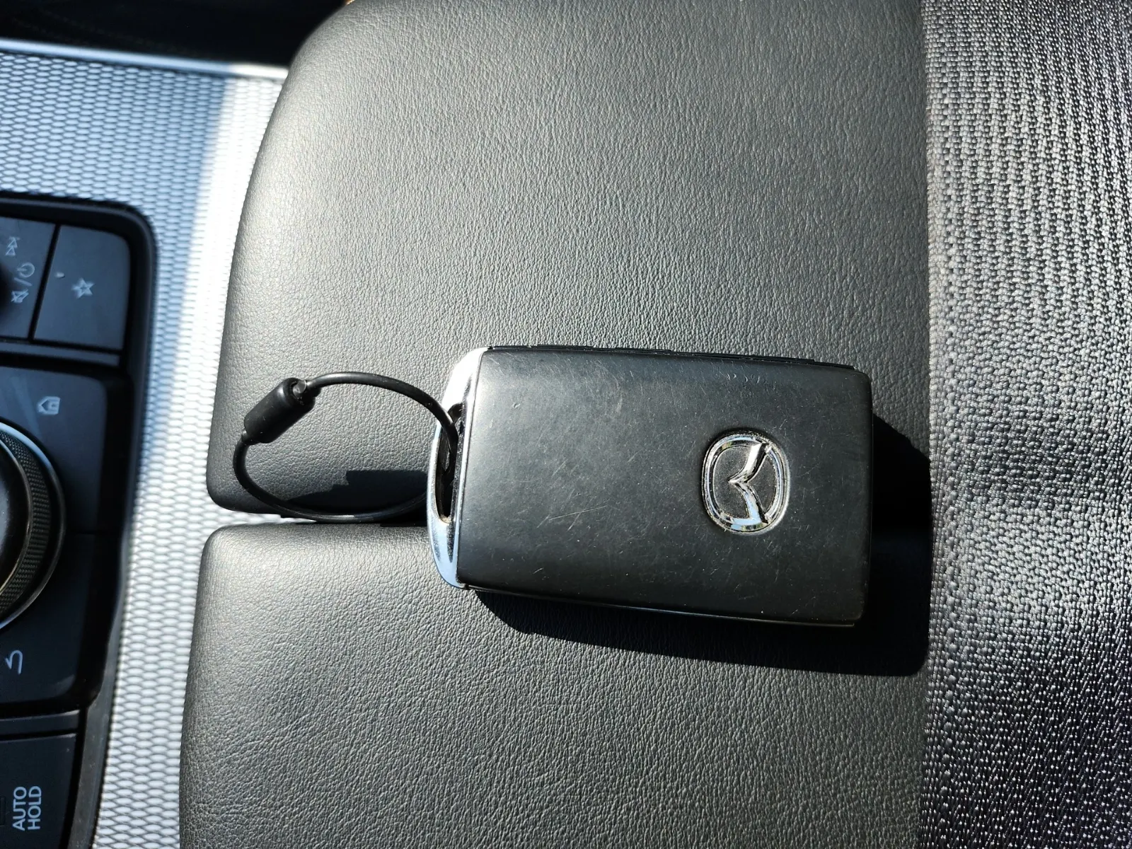 Keys/Fobs/Manual Photo