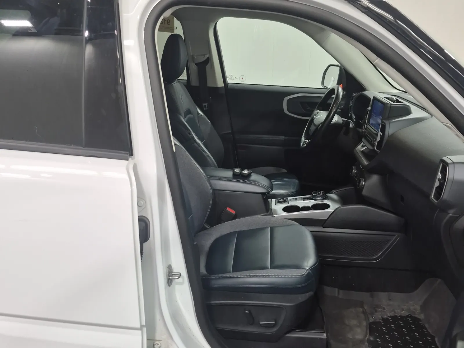 Right Side Interior Photo