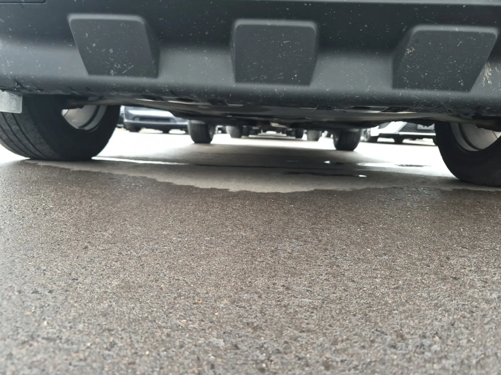 Undercarriage - Front Photo