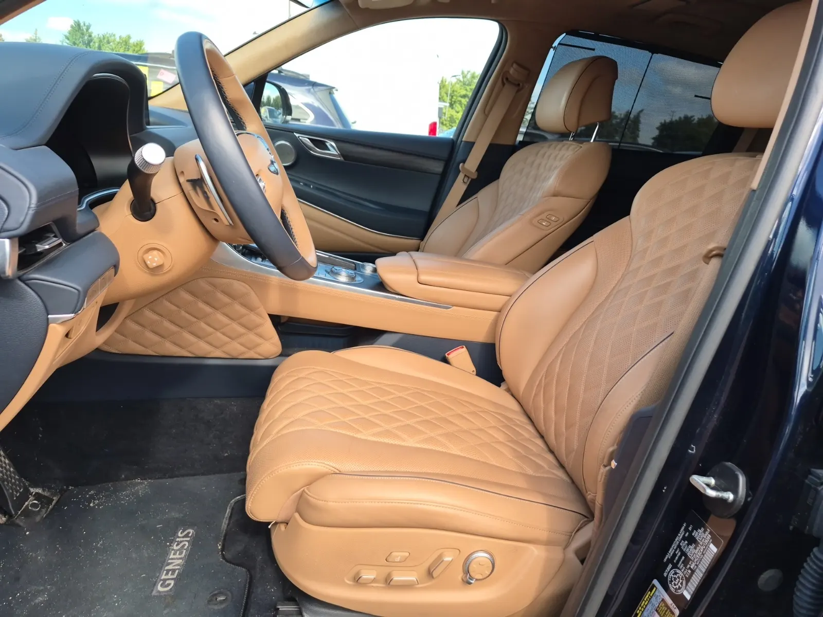 Front Interior Photo